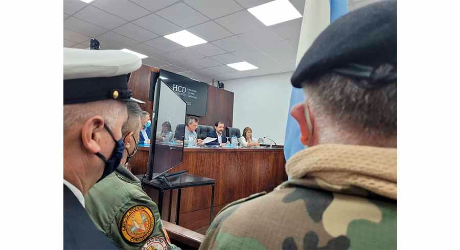 Con promesas de obras en infraestructura, más cámaras de seguridad y patrulleros,  Moreira inauguró el 138 período legislativo