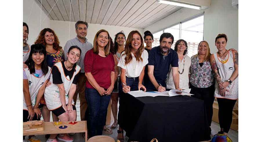 Fernando Moreira y Victoria Tolosa Paz recorrieron el Centro Infantil ''Rosarito Vera''