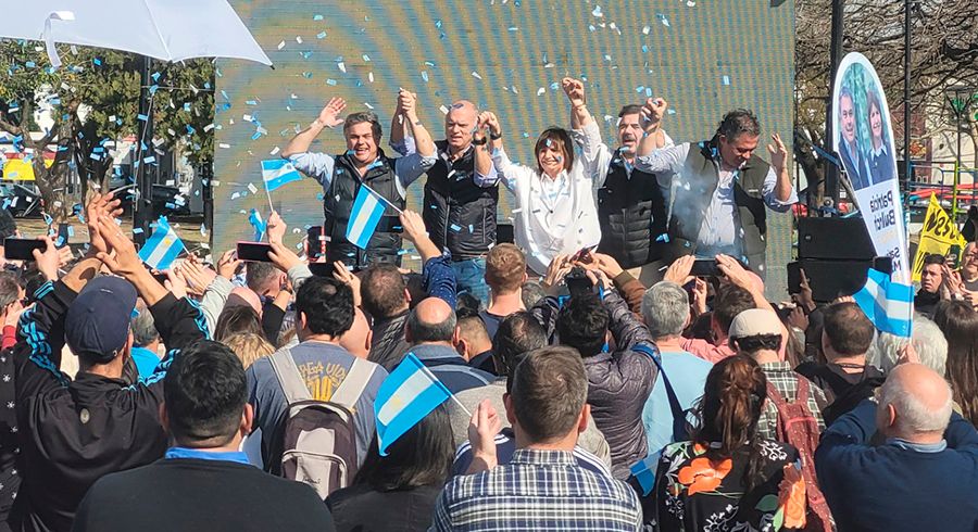 Patricia Bullrich, en Ballester: ''Los que se pongan enfrente que se vayan corriendo''