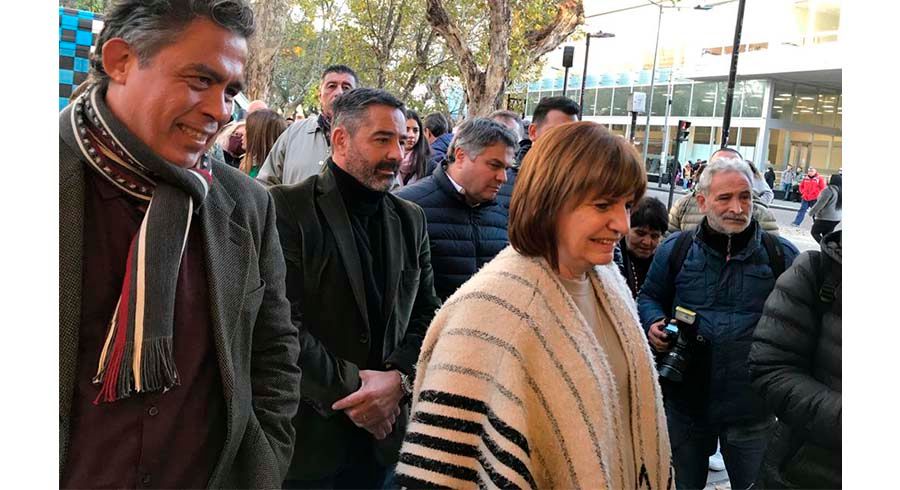 Patricia Bullrich recorrió San Martín para ''estar en contacto con la gente''