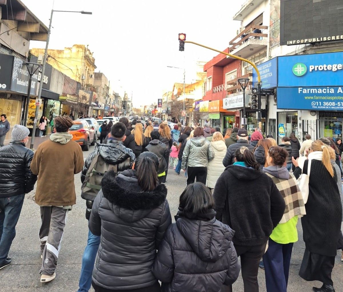 Vecinos y comerciantes de Villa Ballester reclamaron por seguridad y limpieza