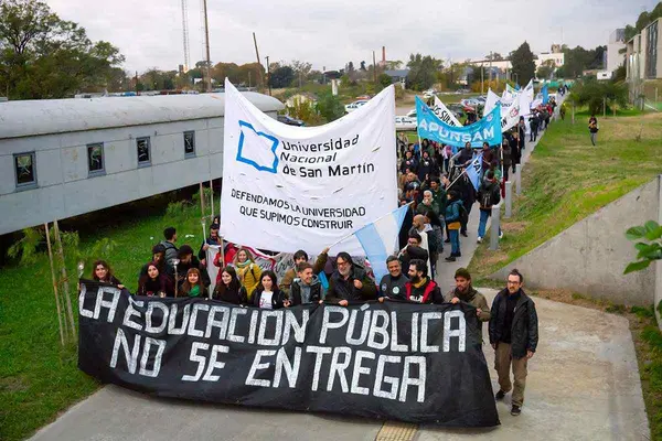 Sin UNSAM no hay FUTURO, sin PRESUPUESTO no hay UNIVERSIDAD