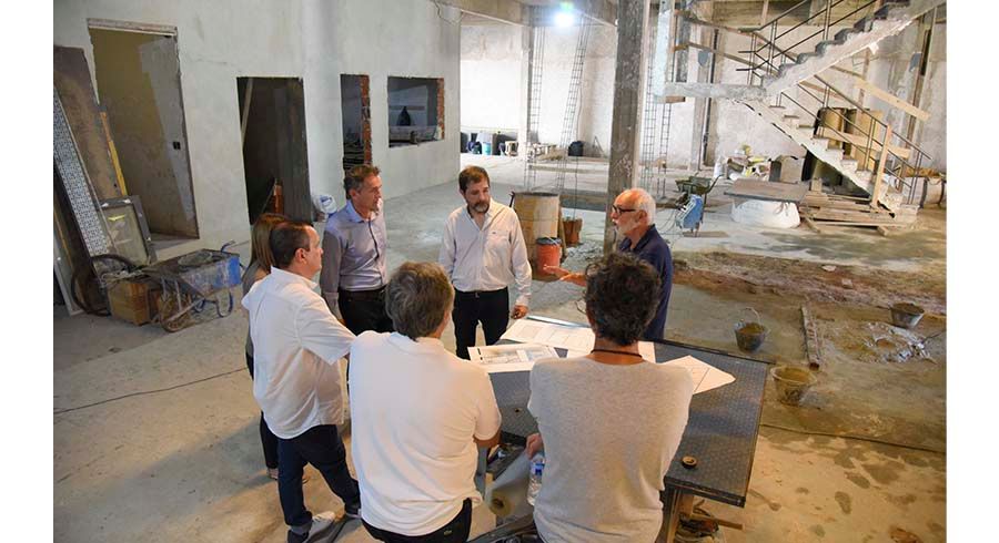 Moreira y Katopodis recorrieron la obra del nuevo Centro Cultural de Villa Ballester
