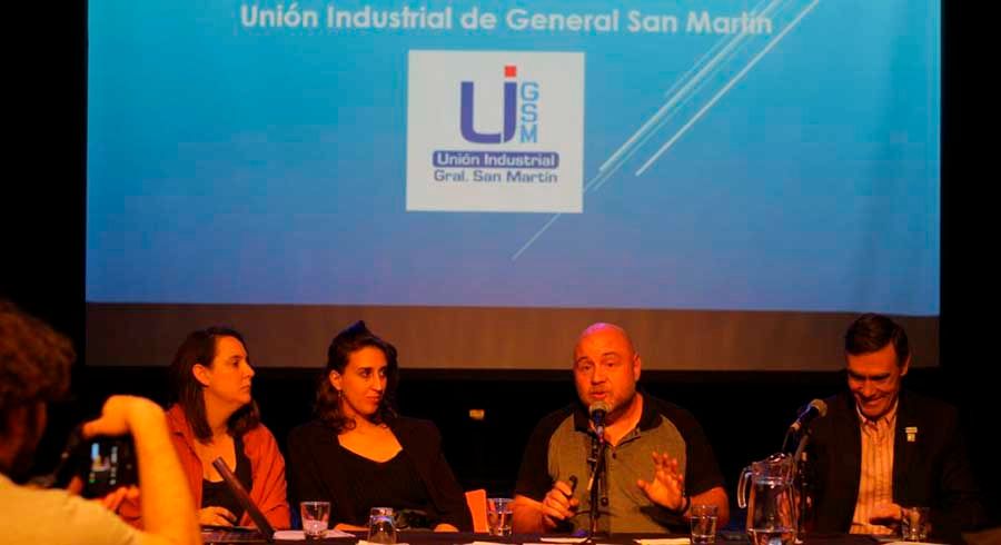 Jóvenes, industriales y Estado, por el empleo