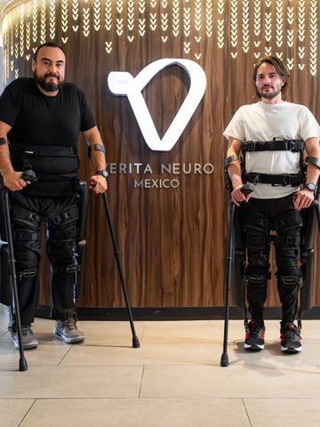 Two patients try Rewalk Personal Robotic Exoskeleton in Verita Neuro Mexico clinic