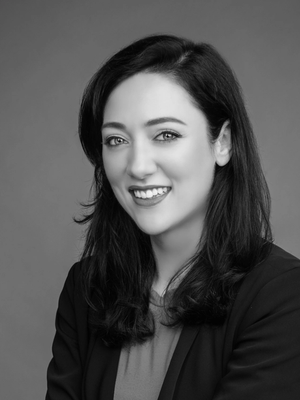 Photo of Nicci Eliot, Verita's Chief Experience Officer.