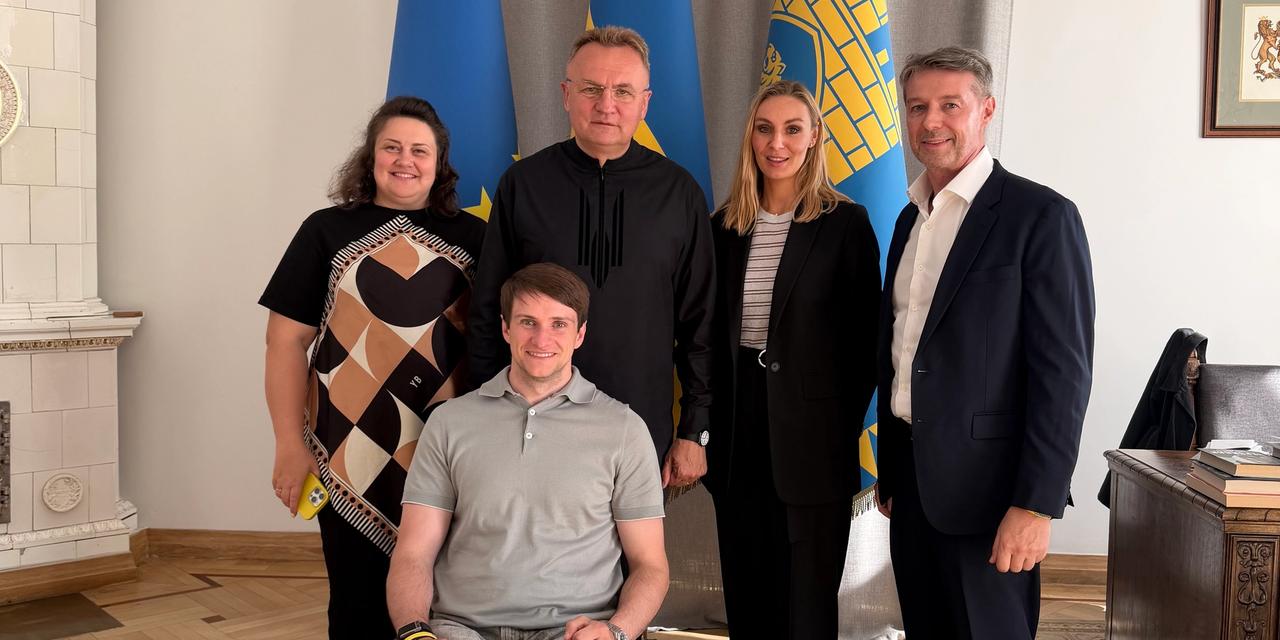 Verita Neuro senior management and Epidural Stimulation patient meeting mayor of Lviv for Verita Neuro and Unbroken partnership