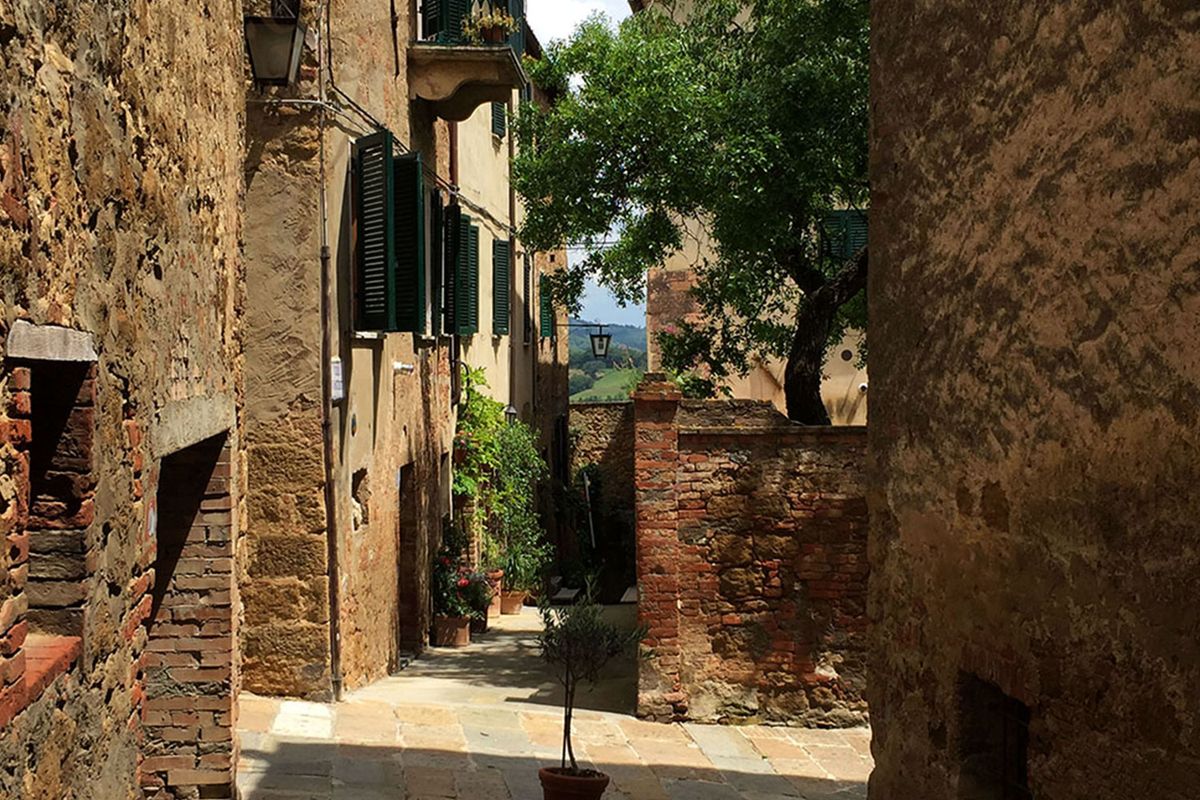 The old center of Castelmuzio in Tuscany. 