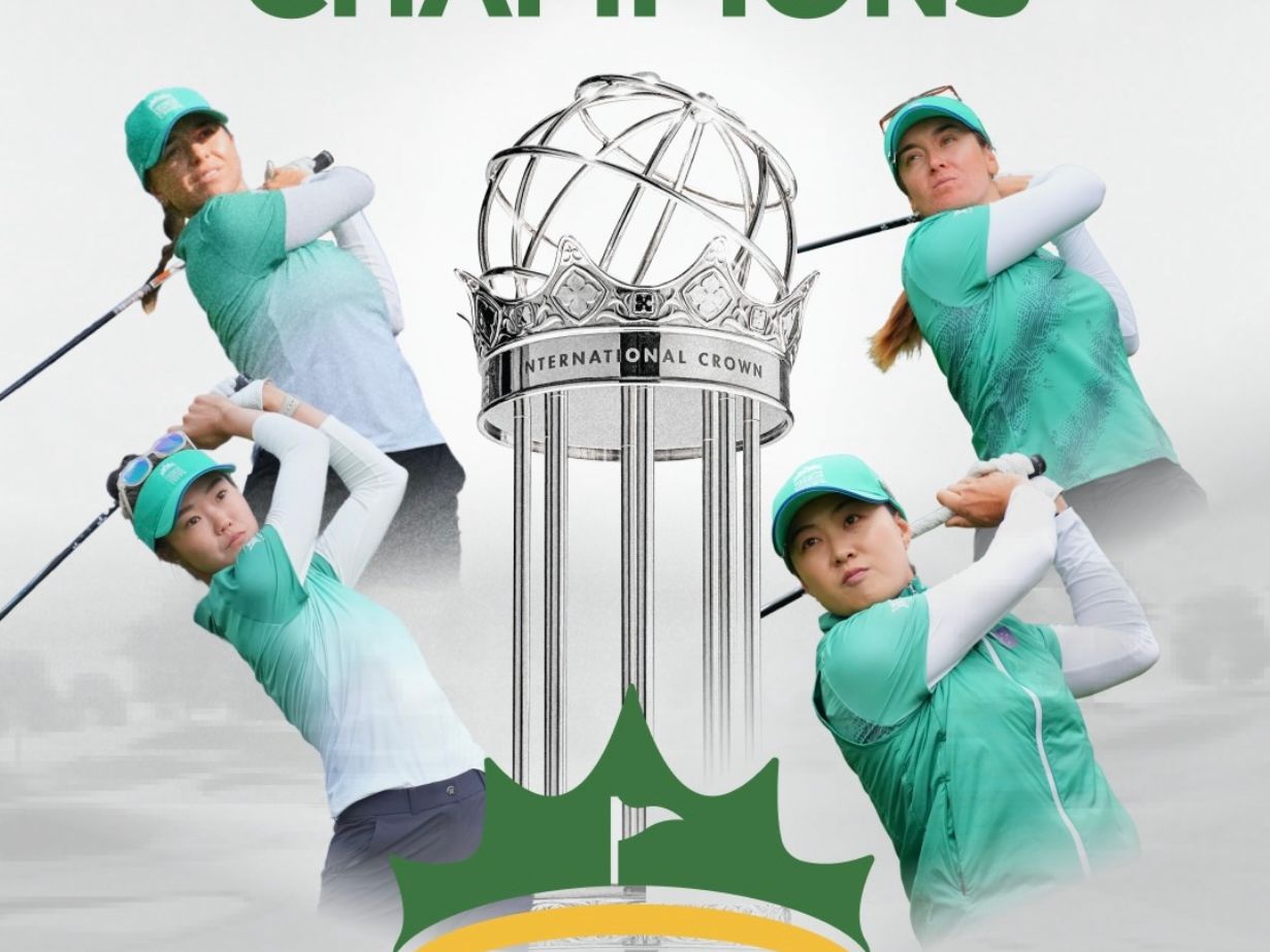 Hannah Green, Minjee Lee, Steph Kyriacou, Grace Kim and the trophy