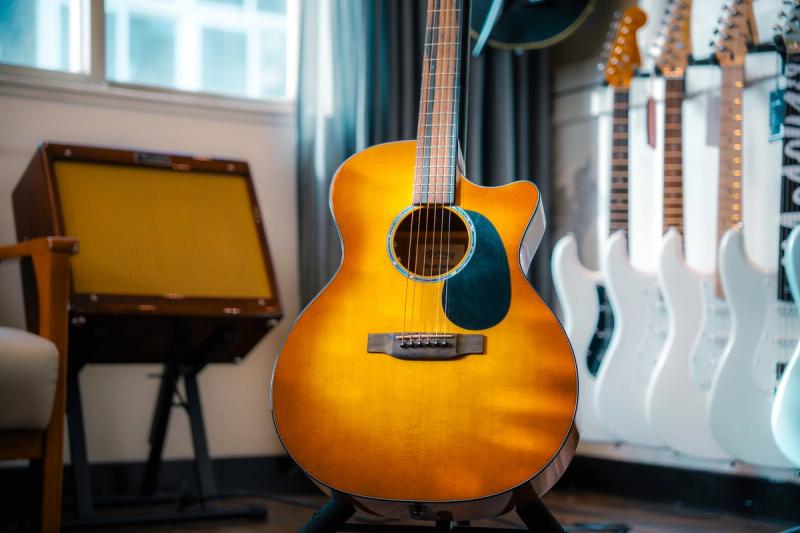 Martin GPC-12E Koa Burst