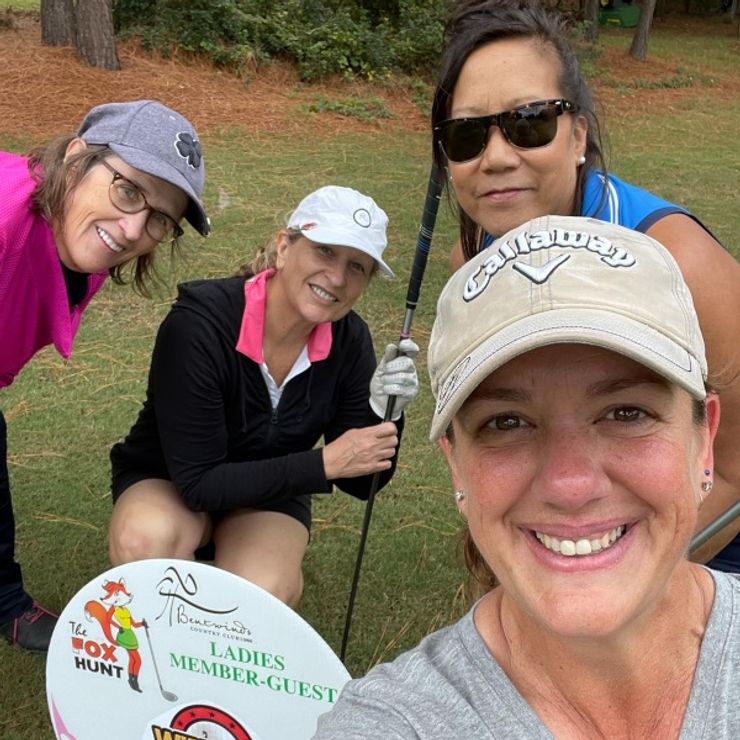 #1inaMillion Bernadette Trinks with friends playing golf