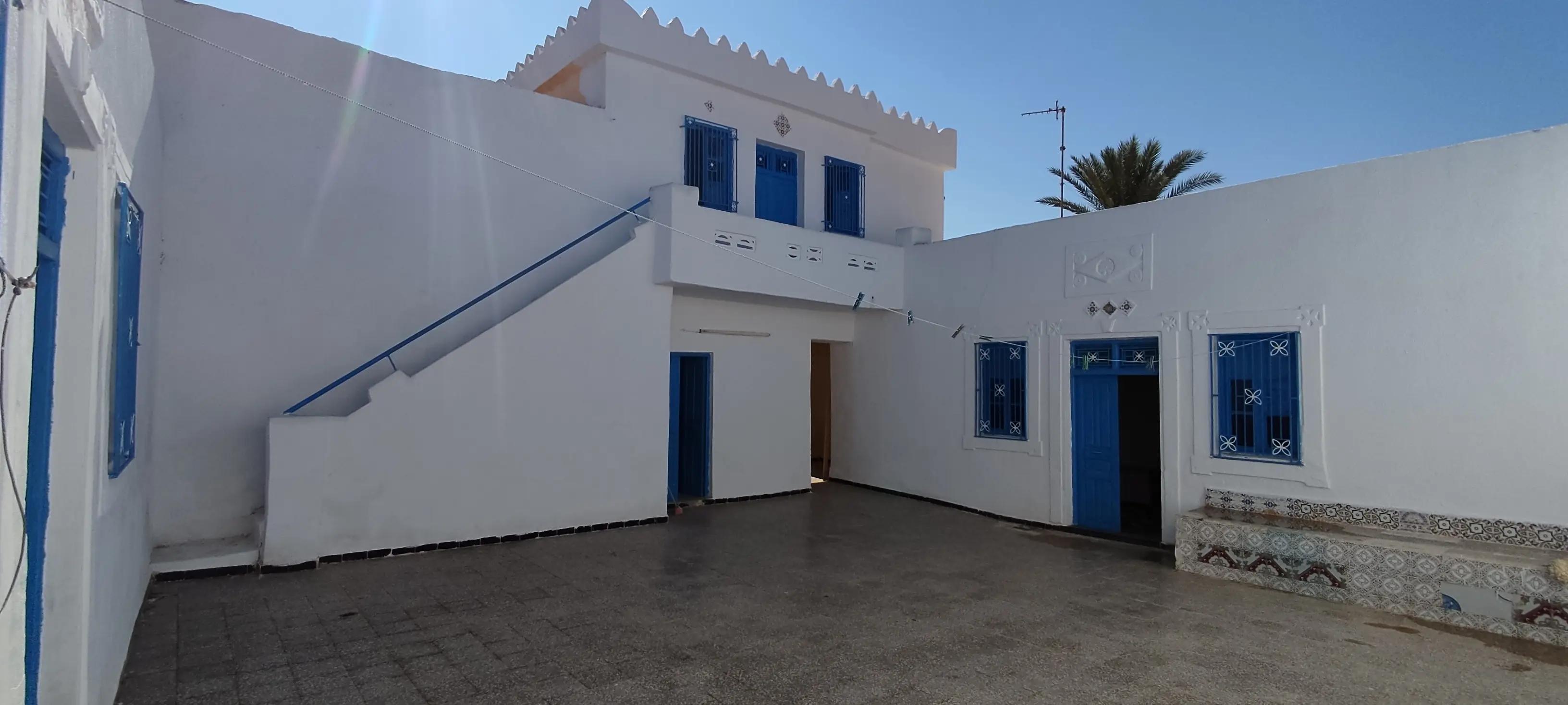 Beau Houch à vendre à Oualegh, Djerba