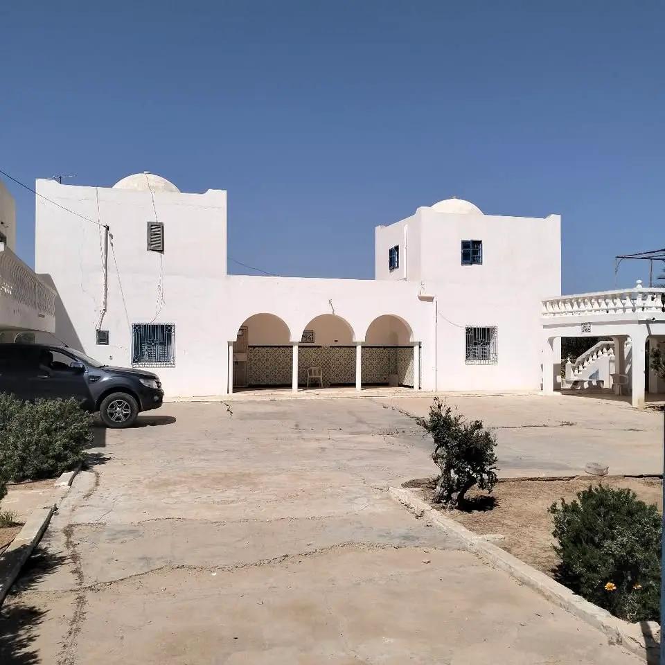 Maison Typique a vendre à Djerba Mahboubine