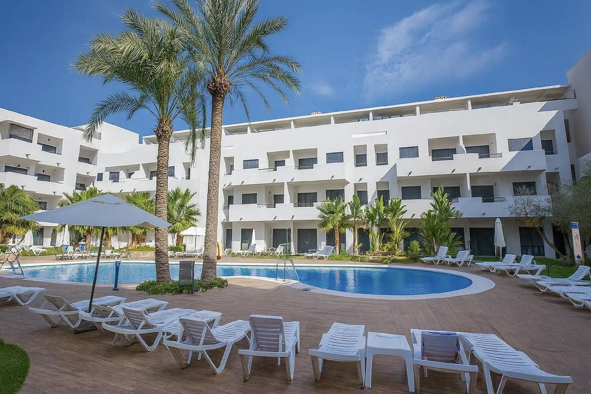 Apartment terrace with pool view in Vera