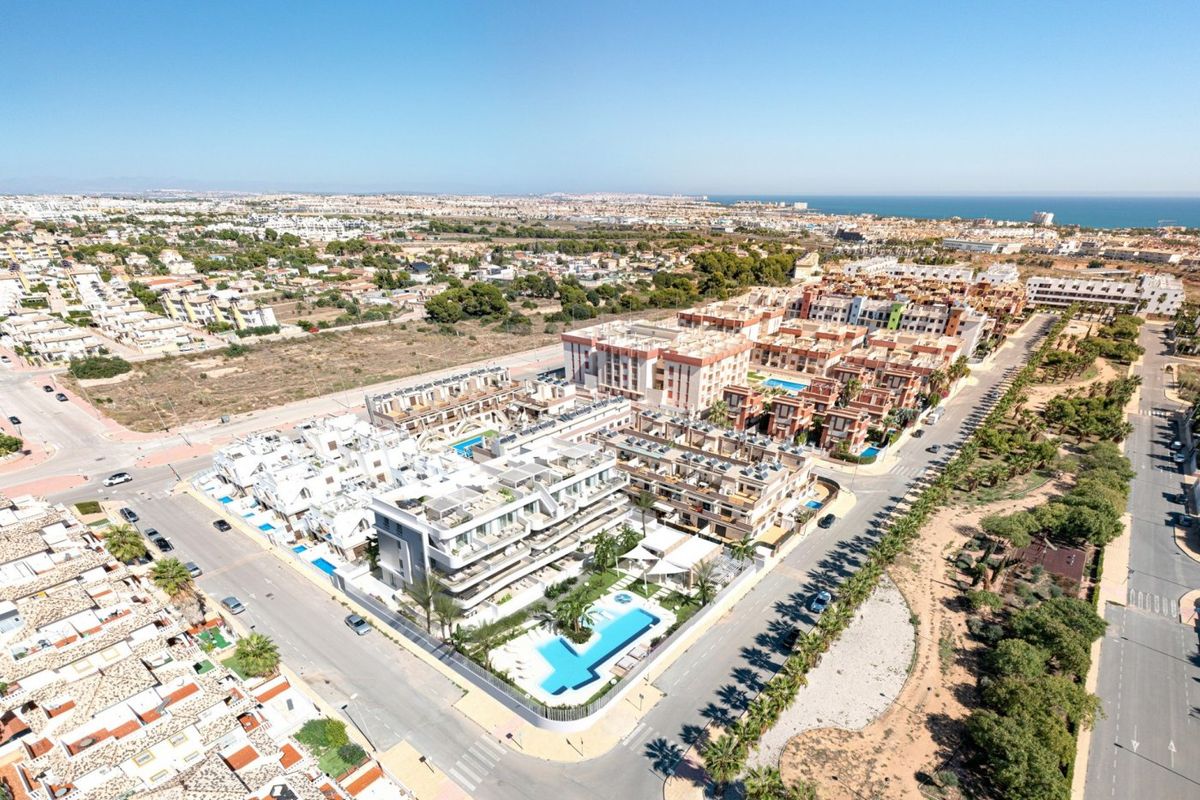 NIEUWBOUW WOONCOMPLEX IN LOMAS DE CABO ROIG
