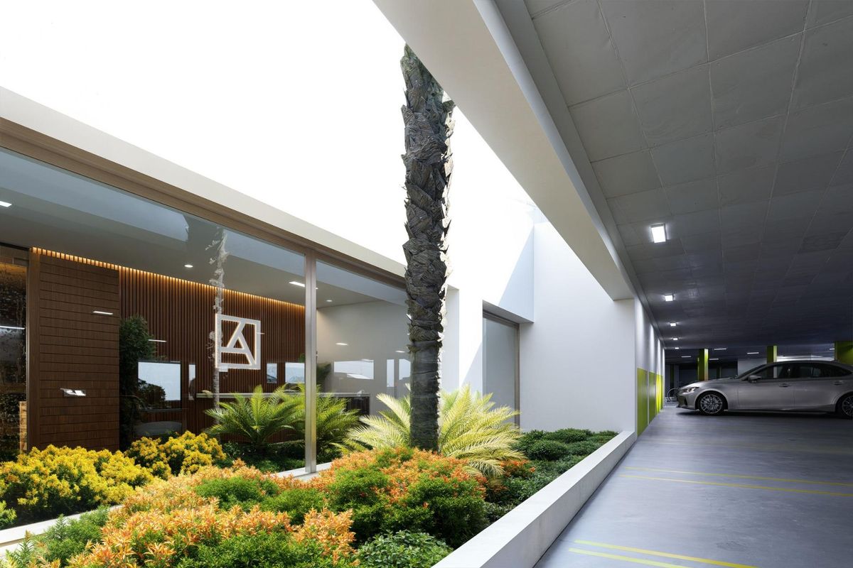 Resort-style amenities in Los Alcazares