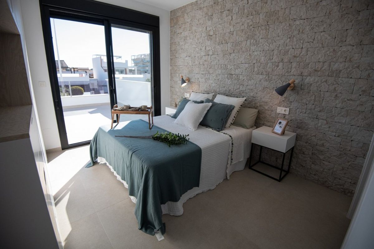 3-Schlafzimmer Stadthaus San Javier Pool - Bild 12