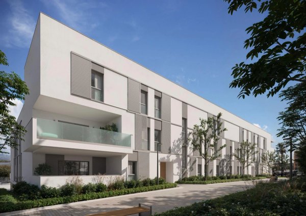 Modern exterior view of a 1-bed ground floor apartment in San Pedro De Alcantara, Costa del Sol.