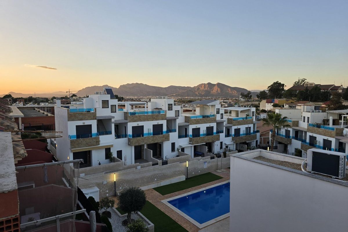 Moderne keuken in Bigastro town house