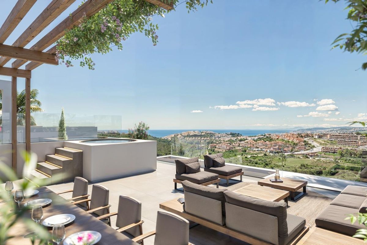 Luxuriöses Wohnzimmer der Villa in Casares