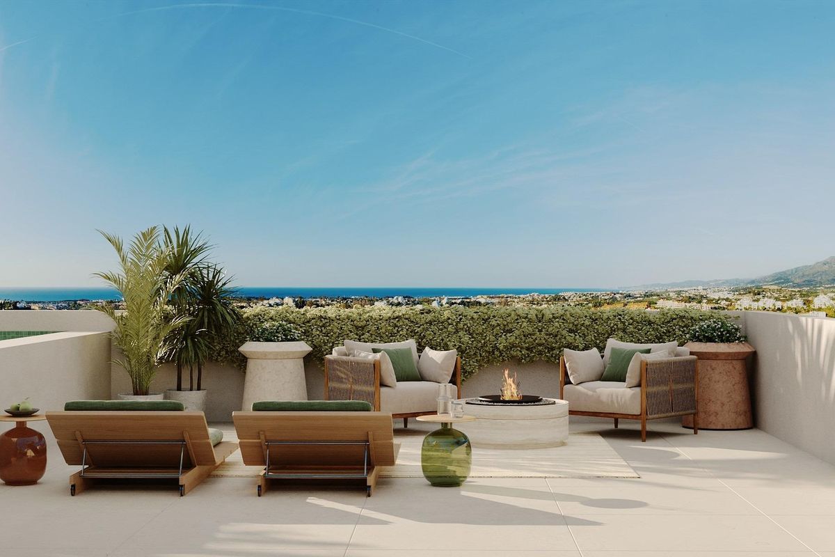 5-Bed Villa Marbella Terrace - Image 11