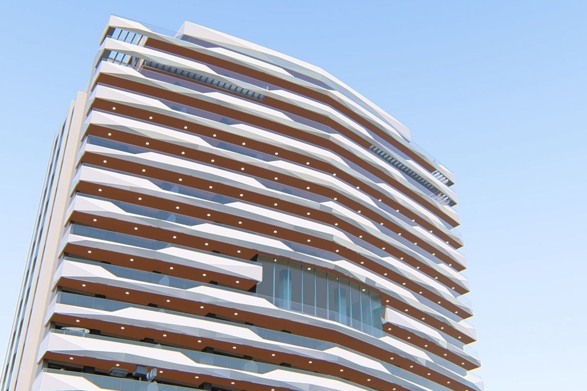 Architectonisch detail van een slanke residentiële gebouw in Benidorm, Costa Blanca Noord.