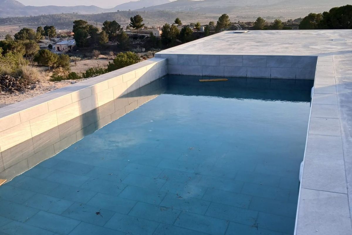 Villa with paved terrace and pool in Pinoso