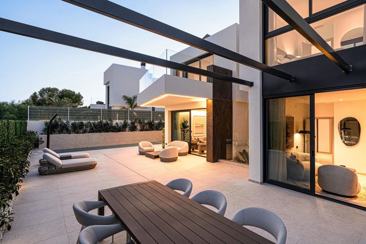 4-Bedroom Villa in La Nucia