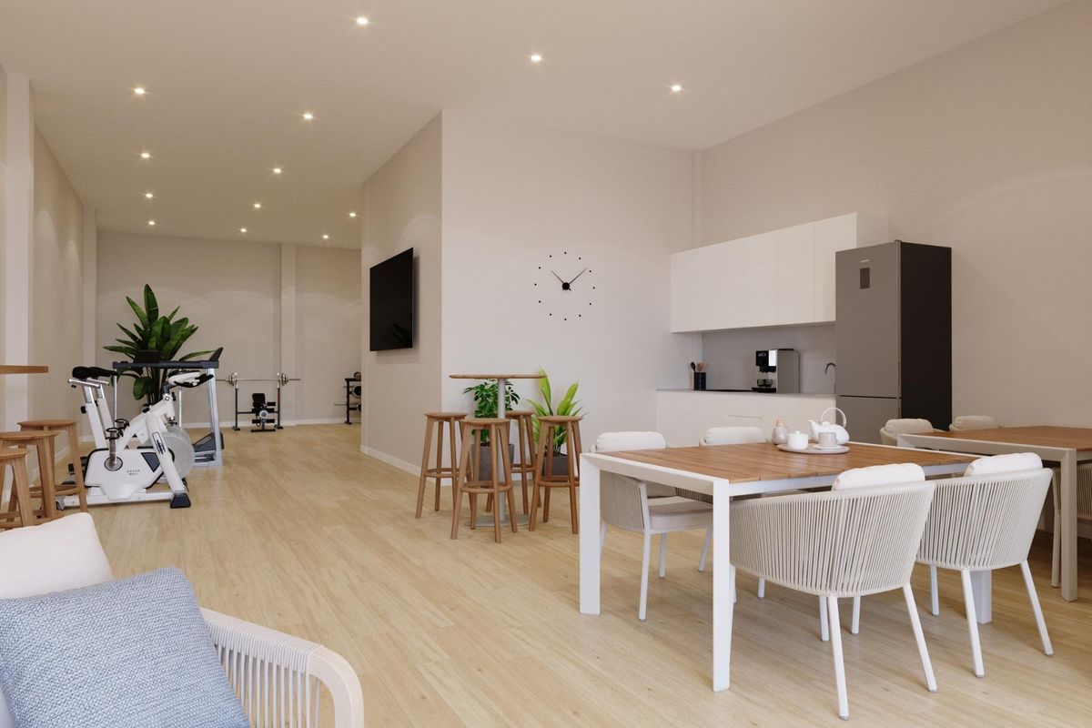 Heldere eet- en living ruimte met moderne meubels in een 2-slaapkamer appartement in Algorfa, Costa Blanca Zuid.