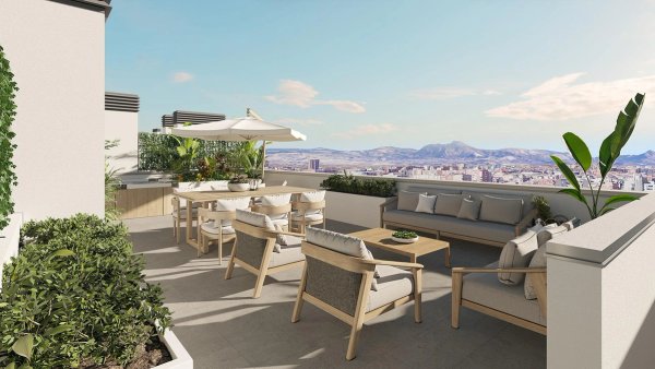 Ruime terras met eetruimte en prachtig uitzicht in een 3-slaapkamer penthouse in Alicante.