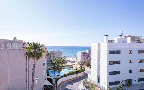 Penthouse in El Campello met dakterras