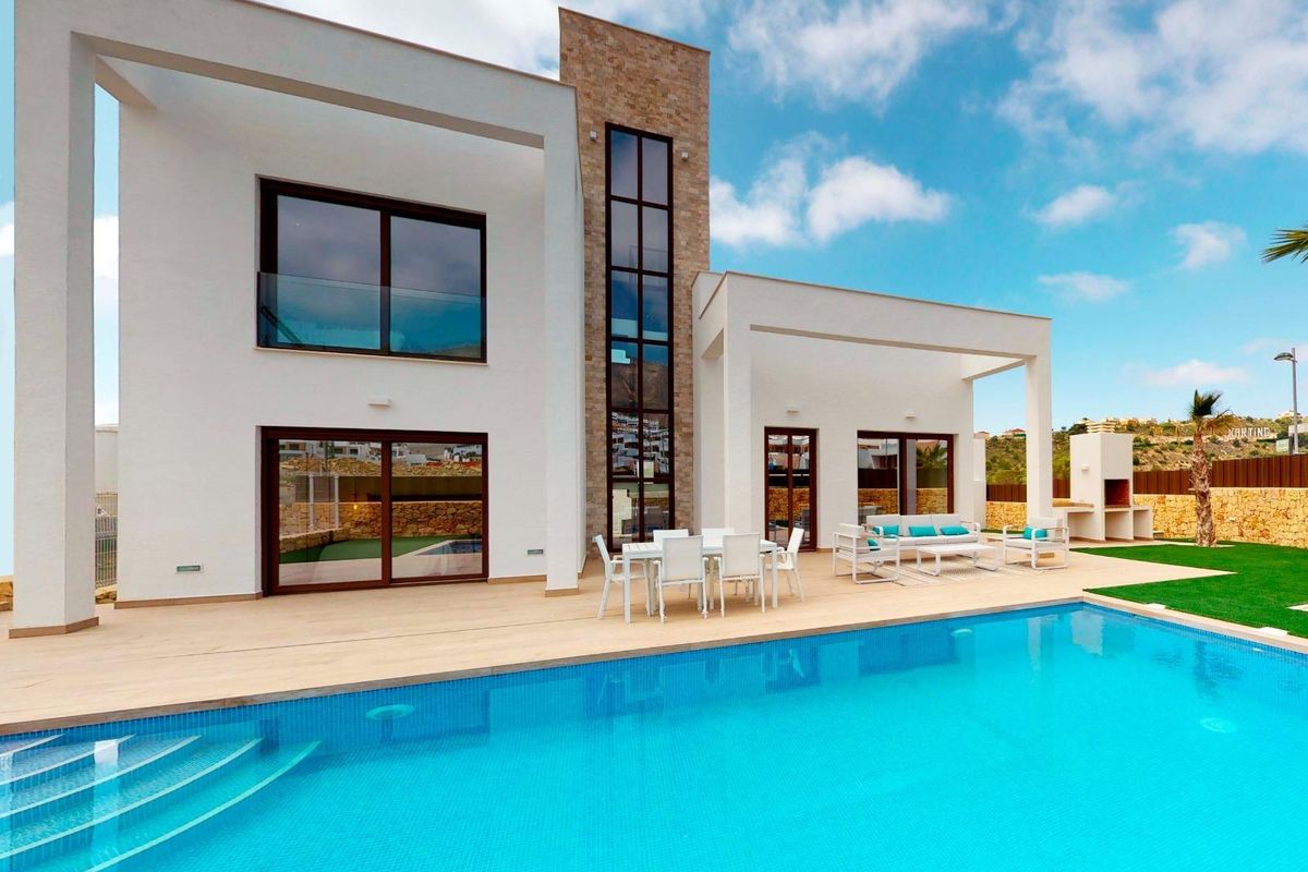 VILLA'S MET UITZICHT OP ZEE IN FINESTRAT !!!