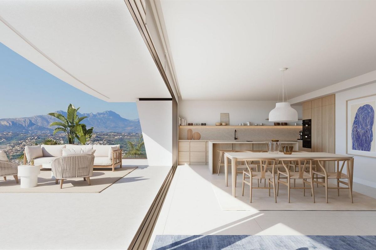 Wohnzimmer mit Panoramafenstern und Meerblick