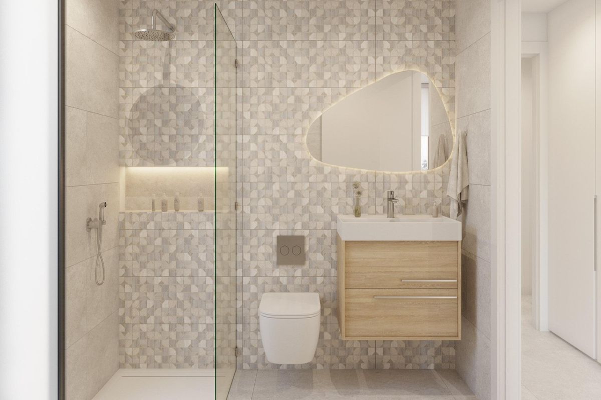 Moderne badkamer met unieke tegels en inloopdouche in een 3-slaapkamer villa, gelegen in Fuente Álamo, Spanje.