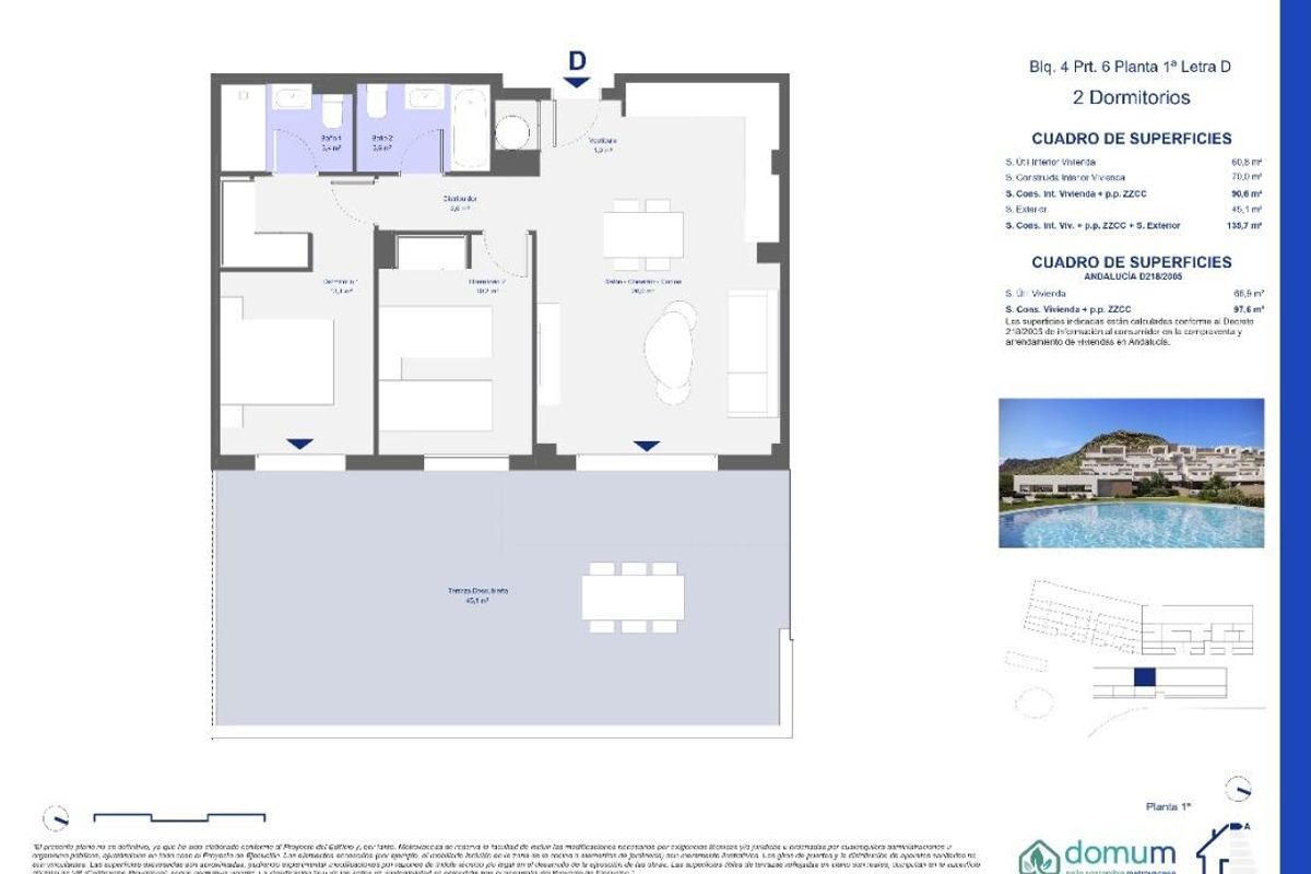 Schlafzimmer mit Doppelbett und Meerblick