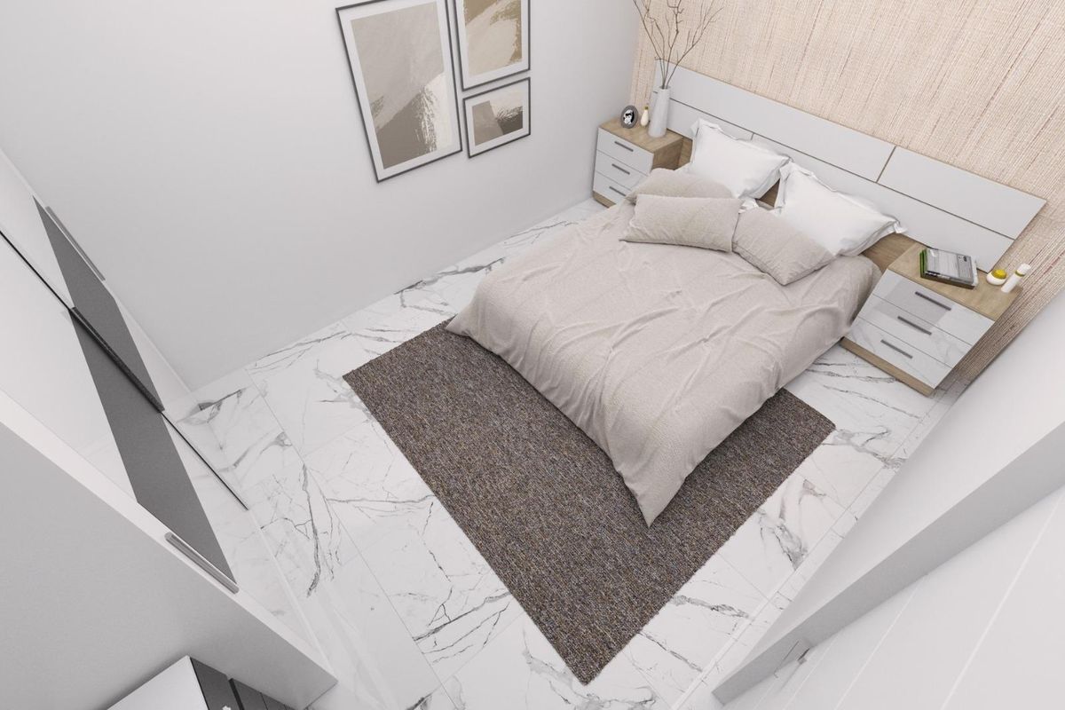 Elegante slaapkamer in een 3-slaapkamer villa, Ciudad Quesada, met moderne decoraties en volop natuurlijk licht.