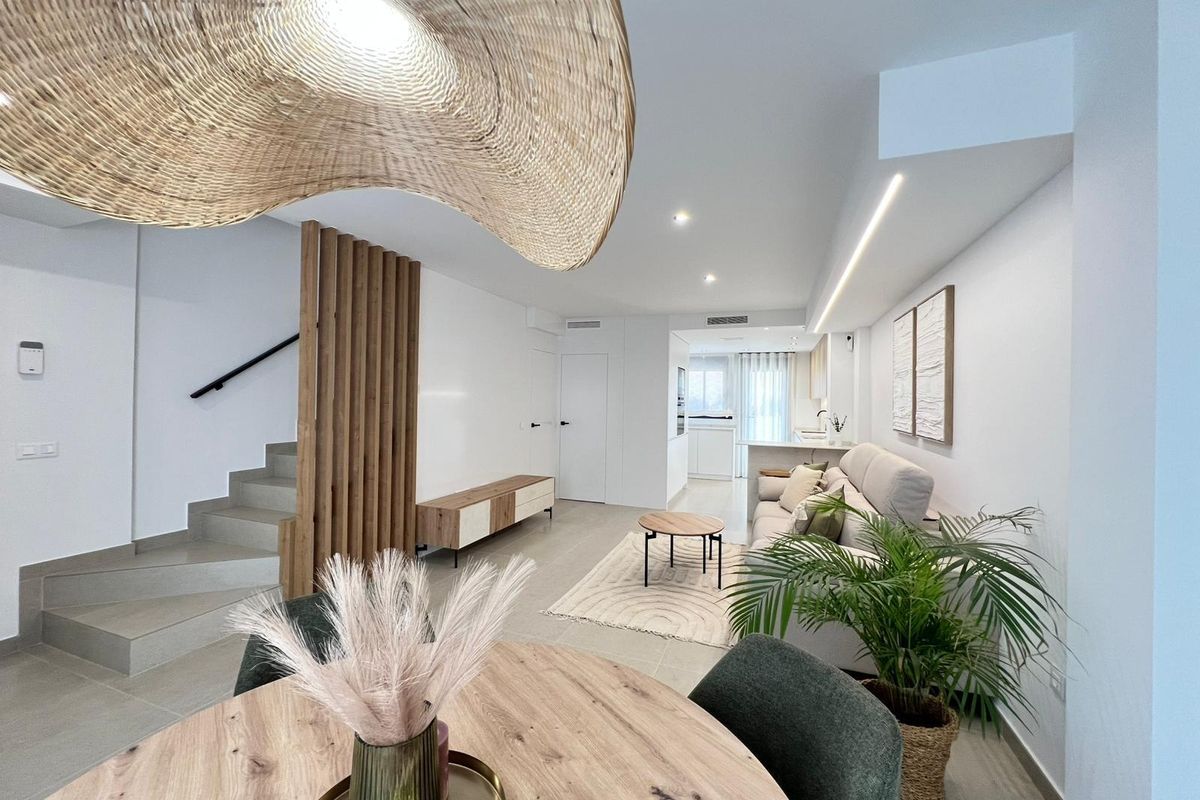 Bathroom with modern fittings in Benferri town house