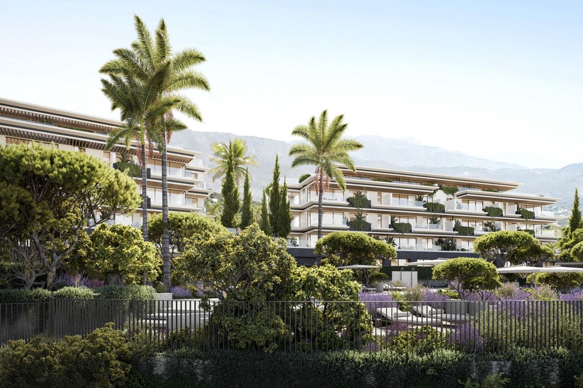 Begane grond 3-slaapkamer appartement met weelderig tuinzicht in Mijas, Costa del Sol.