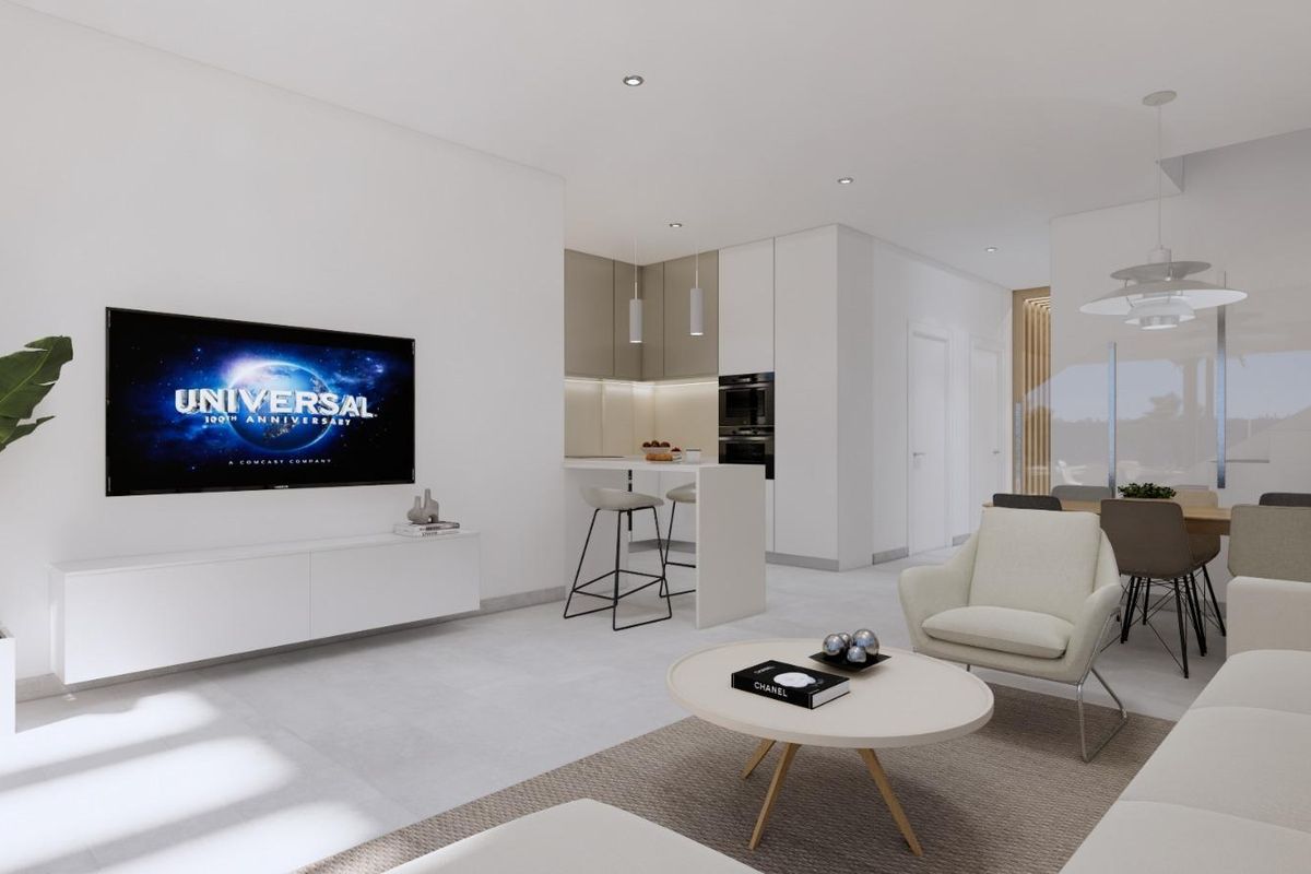 Moderne keukenruimte in een stijlvolle villa in Los Alcazares, Costa Calida, met eetopties.