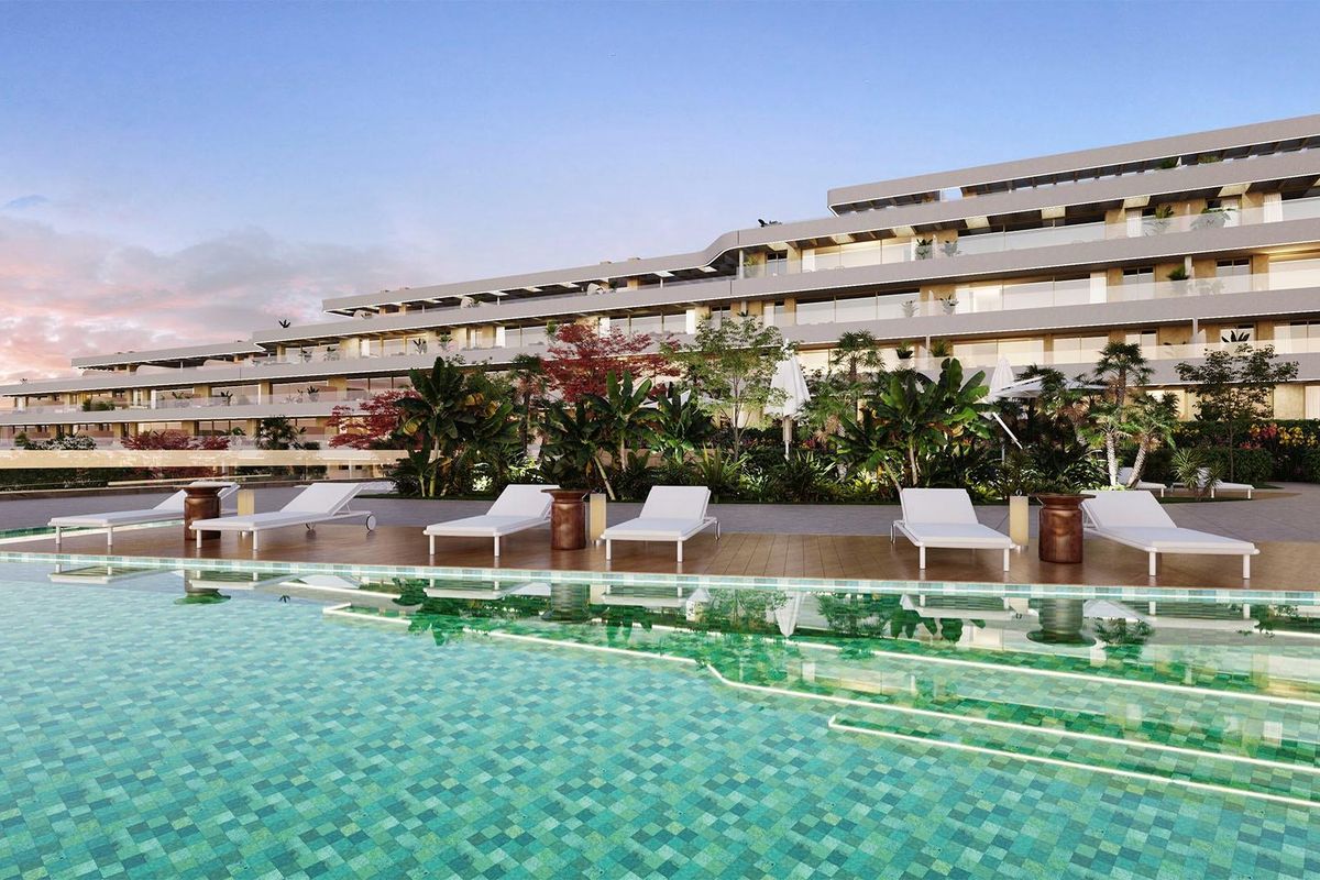 Spacious terrace overlooking the sea in Mijas