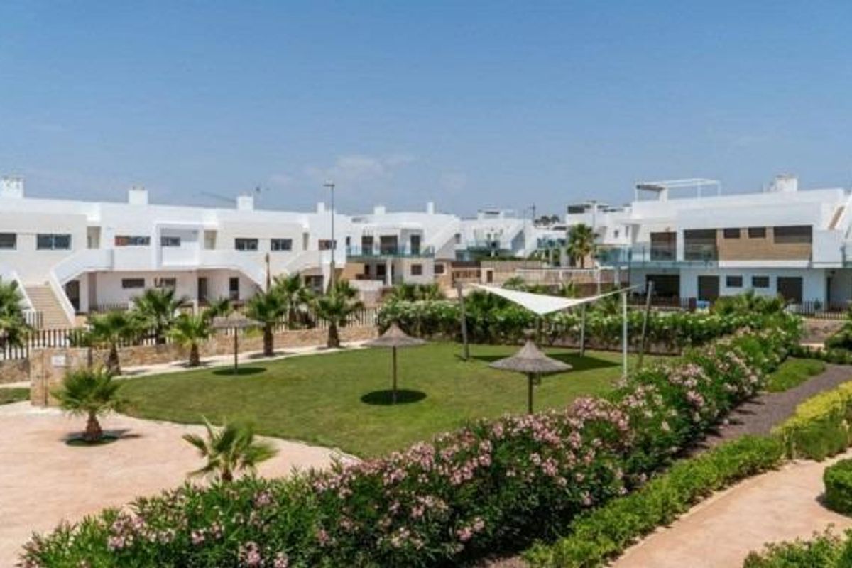 2-Bedroom Bungalow in Orihuela
