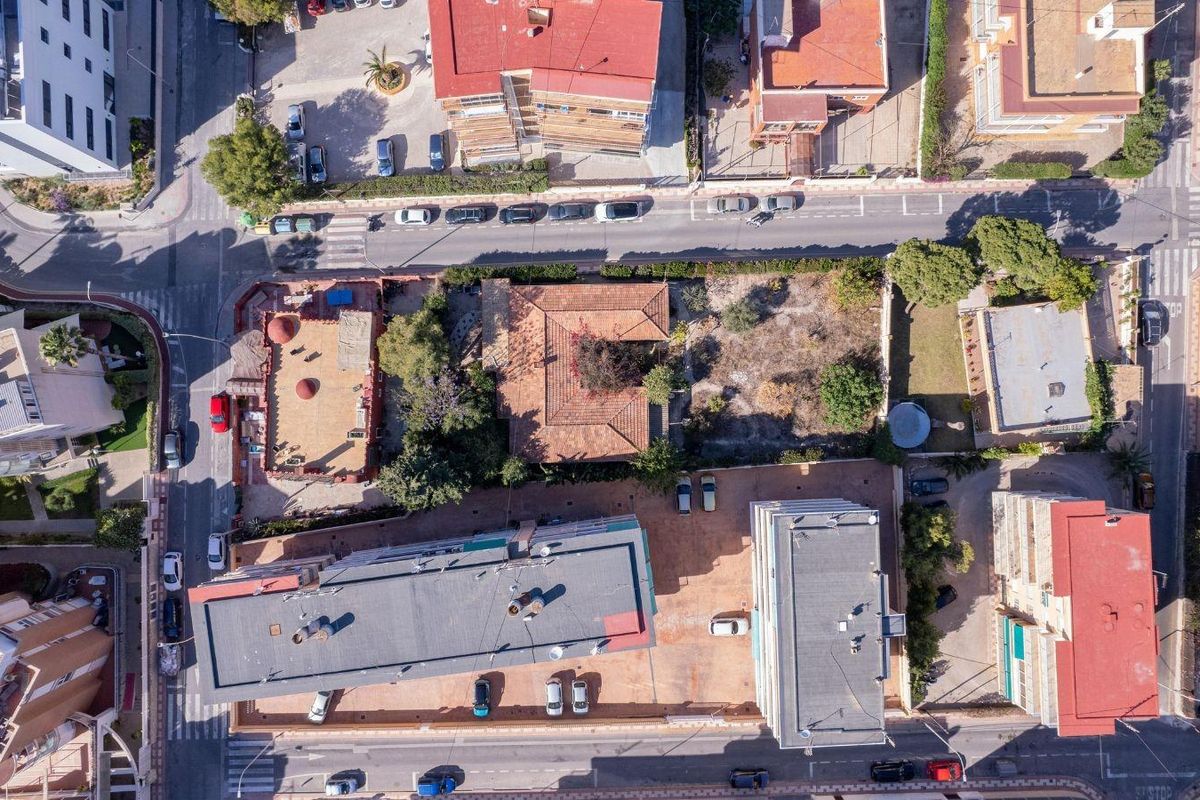 Alicante Elche Airport access from El Campello