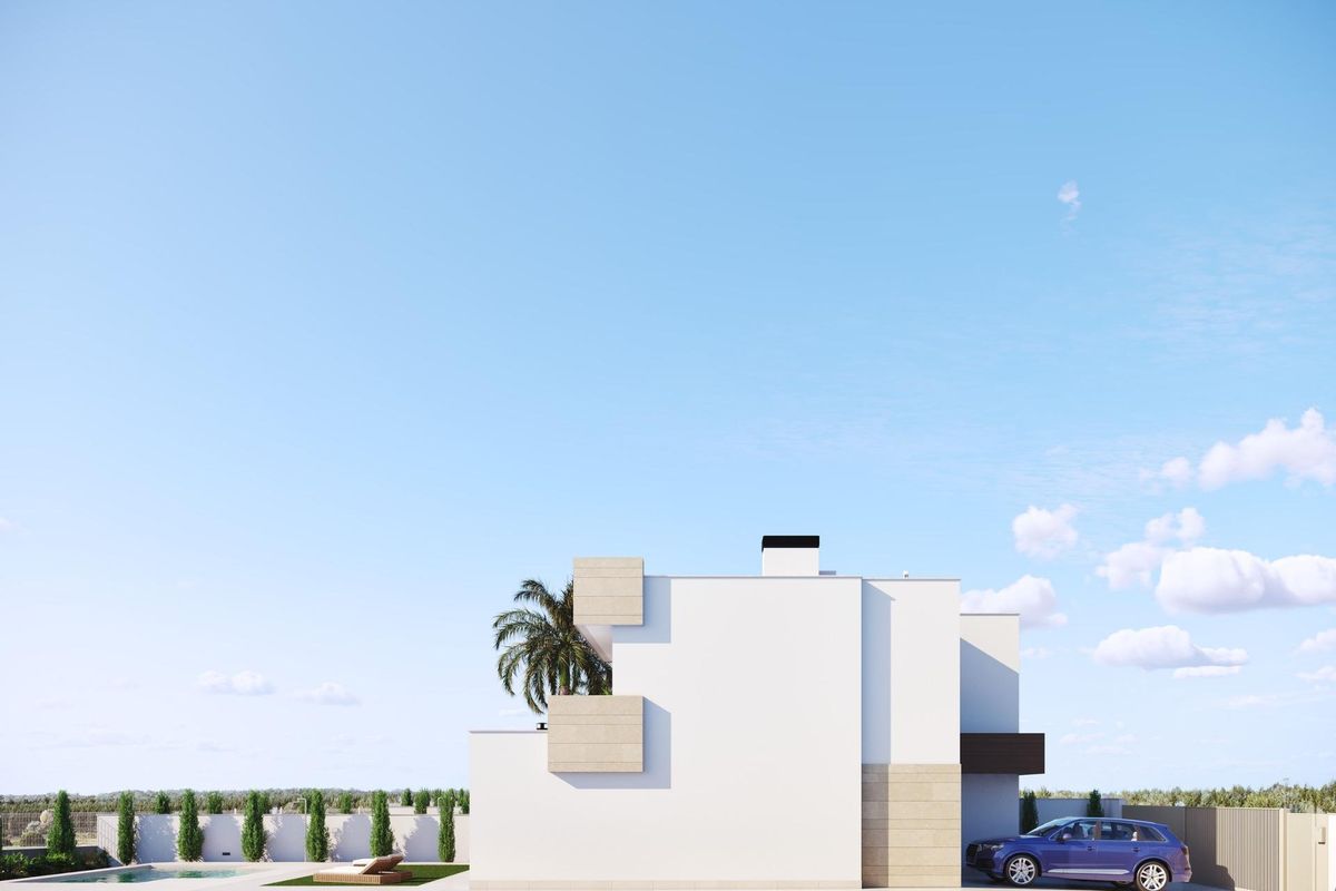 Minimalistisch zijaanzicht van een villa in San Javier, met nadruk op het moderne ontwerp en de omringende groen.