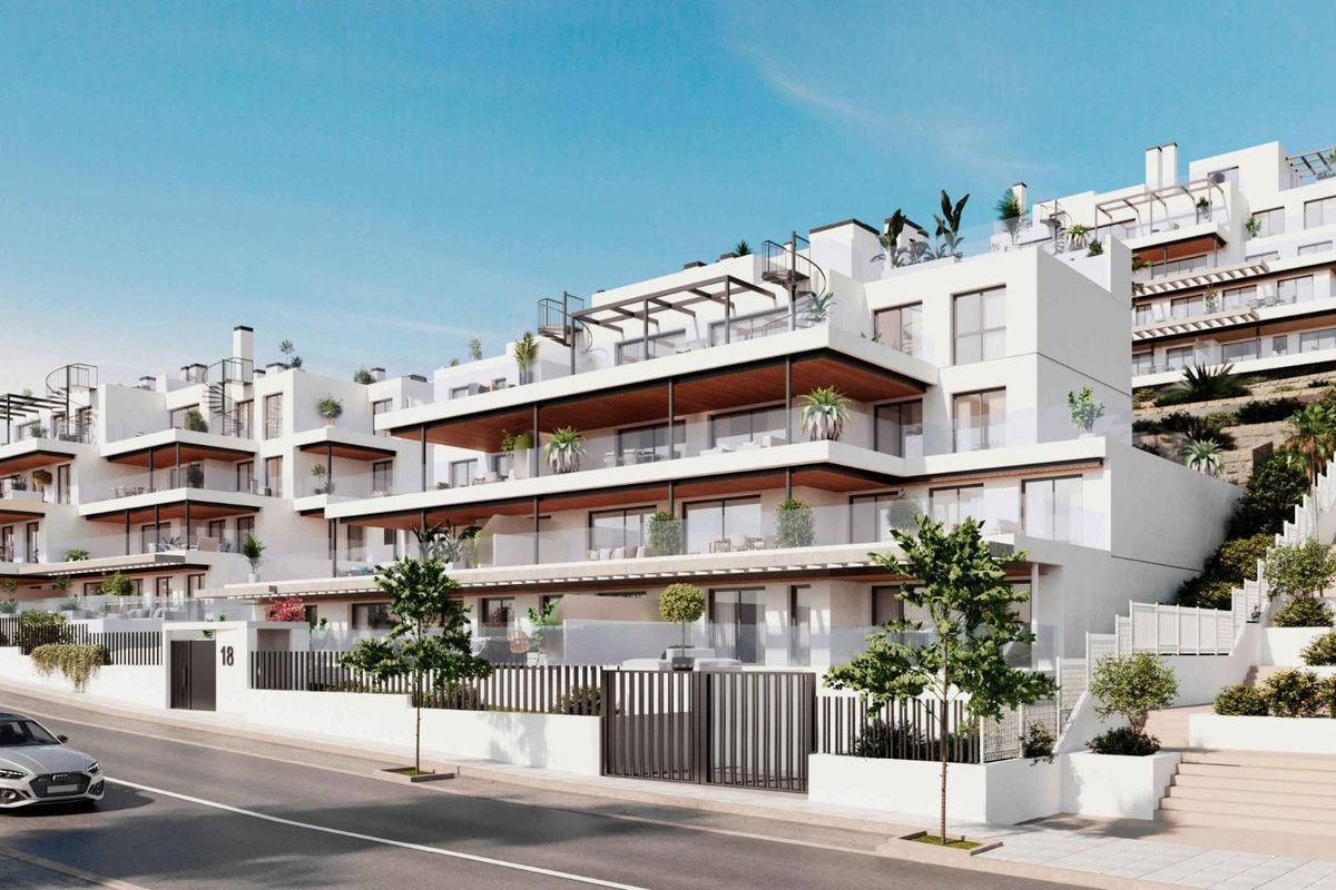 Moderne appartementen met terrassen en tuinen in Estepona, Costa del Sol.