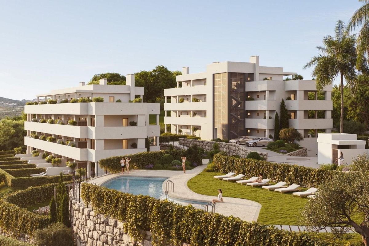Zwembad en tuinen in wooncomplex Manilva
