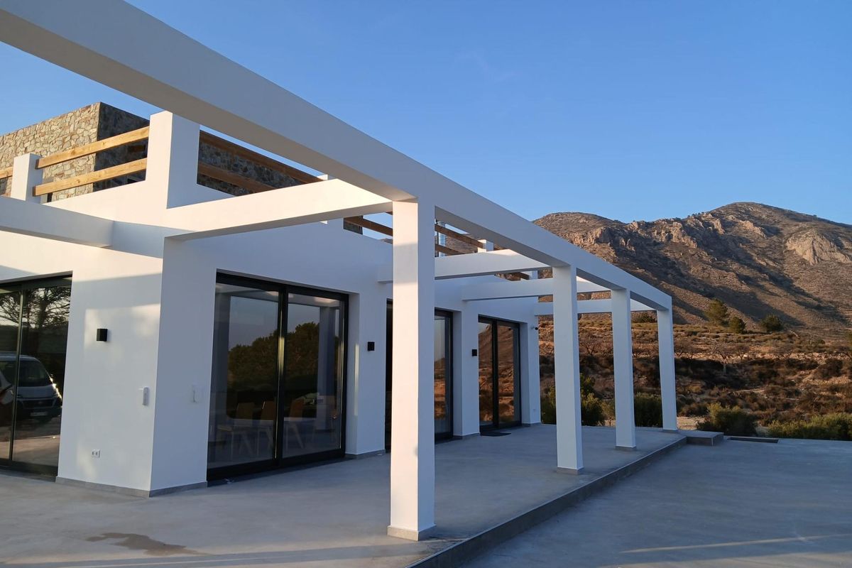 Custom-built villa exterior in Pinoso