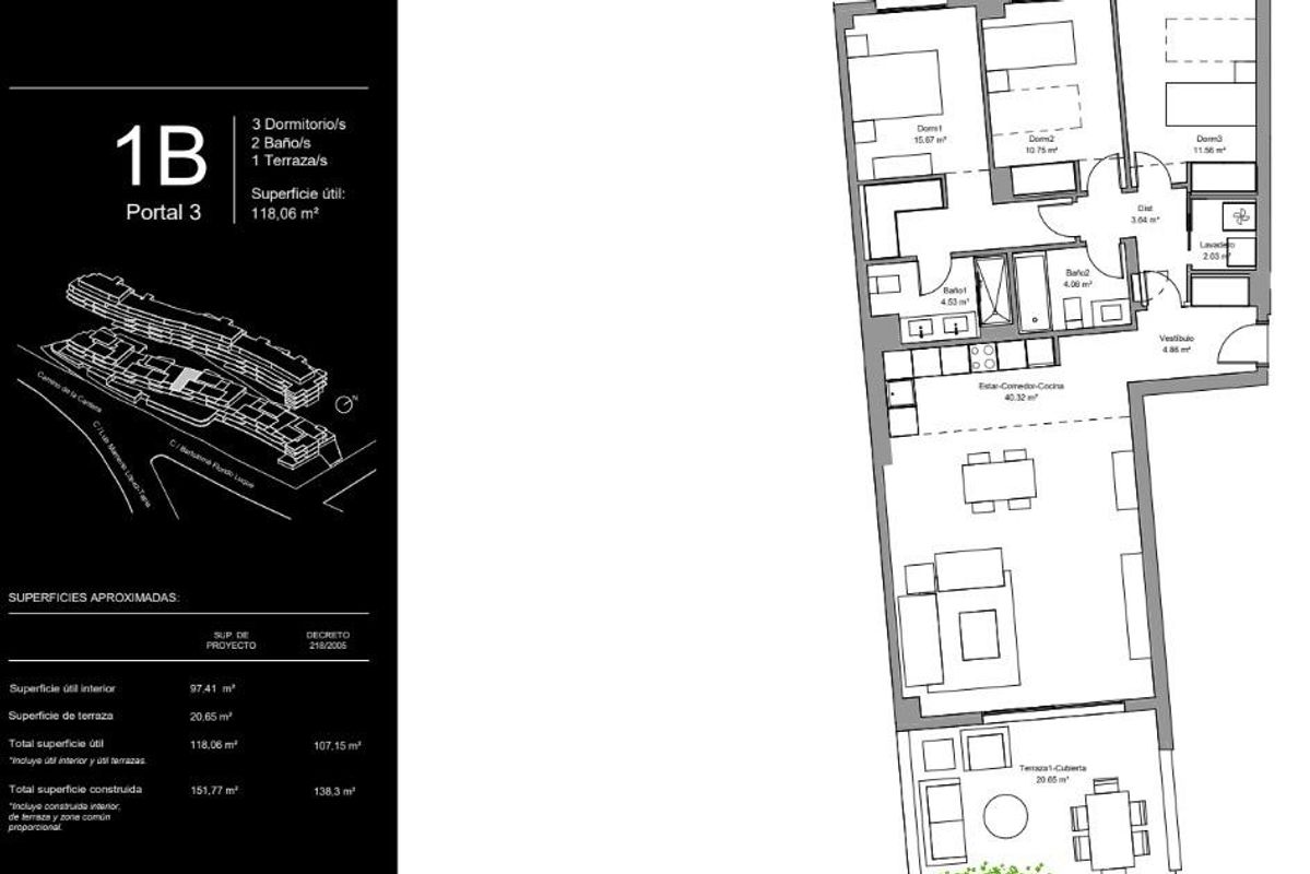 Stijlvolle gevel van het 3-slaapkamer appartementgebouw in Torremolinos, met moderne architectonische kenmerken.