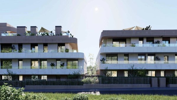 Erdgeschosswohnung in Estepona mit Terrasse