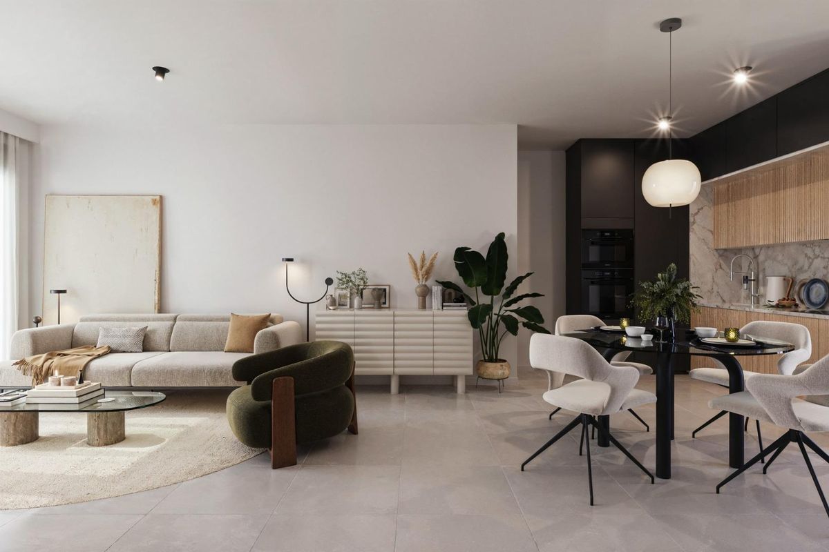 Interieur van een stijlvolle woonkamer en eetruimte in een bungalow met 3 slaapkamers in San Miguel de Salinas.