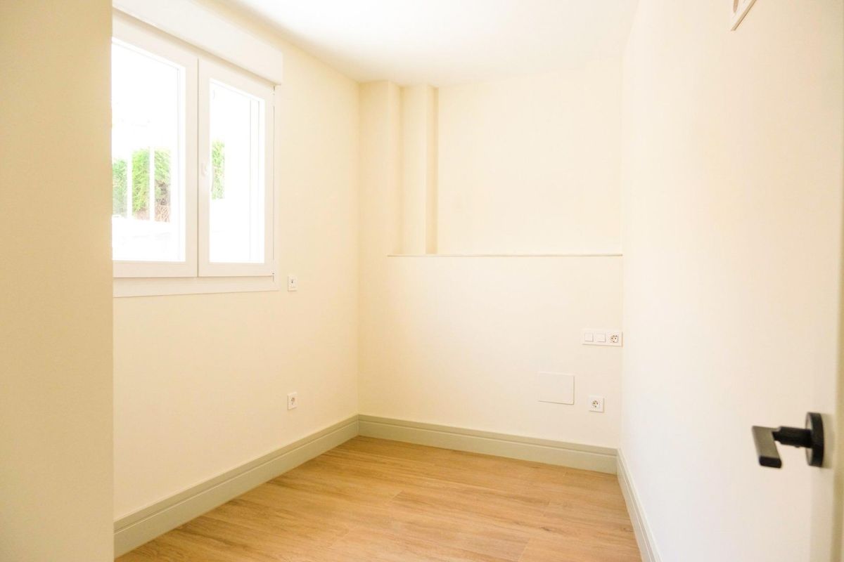 Blick auf das Meer von der Terrasse in Málaga